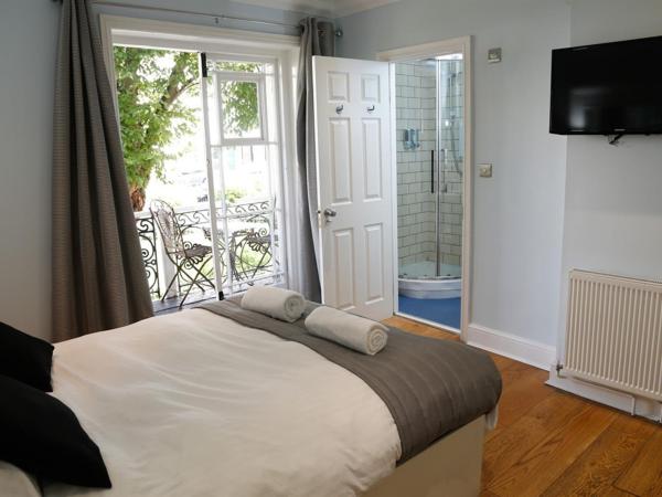 Churchill Brighton : photo 2 de la chambre chambre double avec salle de bains privative