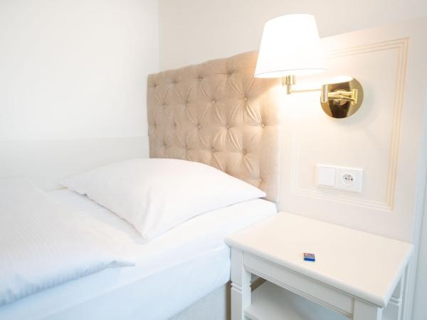 EA Hotel Elefant : photo 5 de la chambre chambre simple