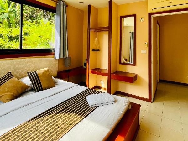 Sojourn 7 bedroom #villa #Full Moon#haadrin : photo 2 de la chambre chambre quadruple supérieure