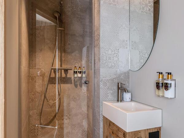 Postresidenz am See : photo 8 de la chambre suite 2 chambres - vue sur ville