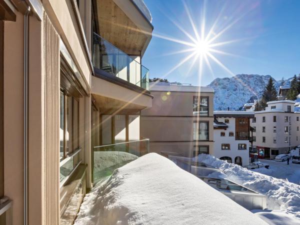 Postresidenz am See : photo 8 de la chambre chambre double ou lits jumeaux deluxe - vue sur ville