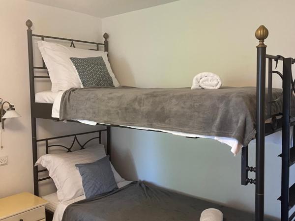 B&B Baron Gautsch : photo 7 de la chambre chambre quadruple avec terrasse