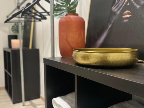 White Castle - Charleroi Airport : photo 2 de la chambre chambre lit king-size deluxe