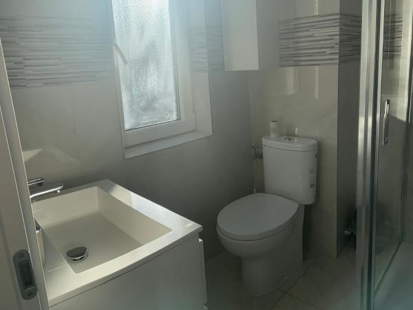 *Veranda's rooms* - Free parking in central Lugano : photo 4 de la chambre chambre double avec salle de bains privative