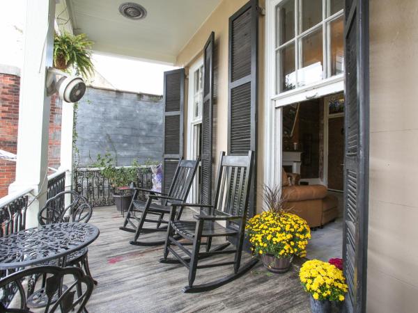 Fleur De Lis Mansion : photo 9 de la chambre suite avec balcon