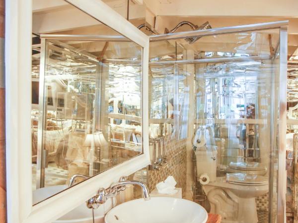 Fleur De Lis Mansion : photo 10 de la chambre chambre lit queen-size