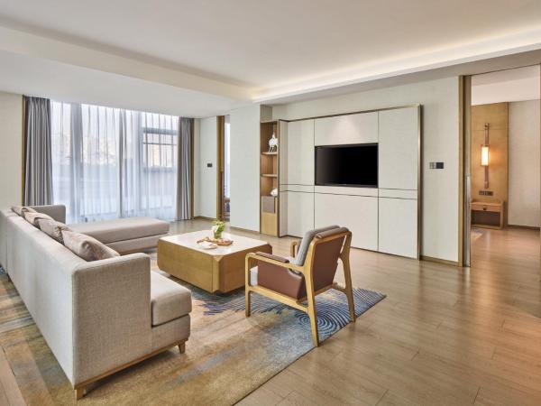 Crowne Plaza Chengdu Wuhou, an IHG Hotel : photo 5 de la chambre yujiang suite