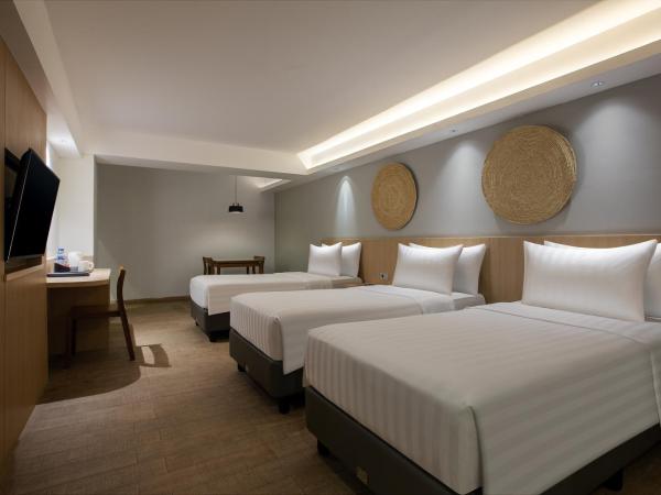 Aveta Hotel Malioboro : photo 2 de la chambre chambre triple familiale