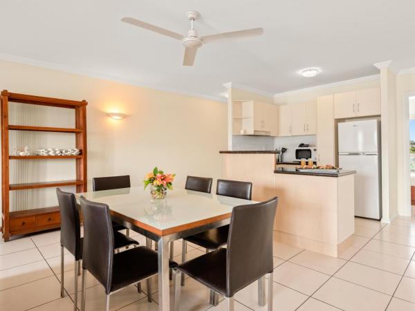 Bay Village Tropical Retreat & Apartments : photo 5 de la chambre appartement 3 chambres