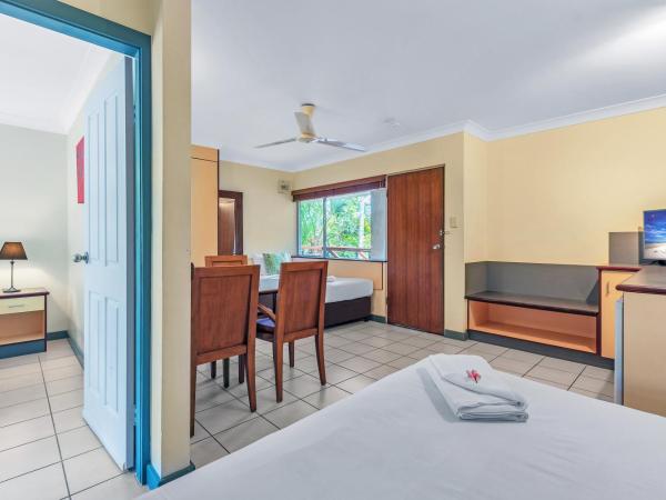 Bay Village Tropical Retreat & Apartments : photo 2 de la chambre chambre familiale