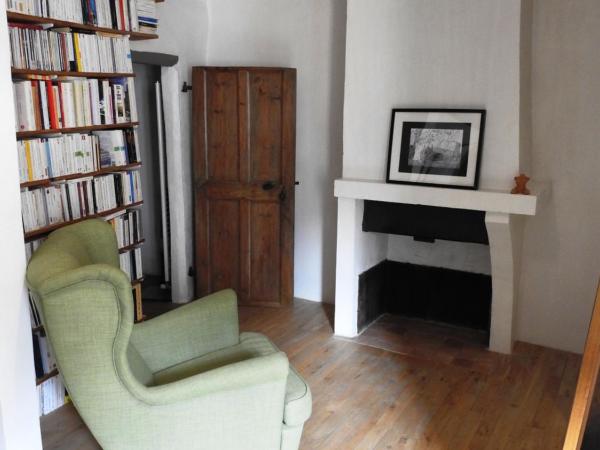 Longo Mai : photo 3 de la chambre chambre double avec coin bien exposé