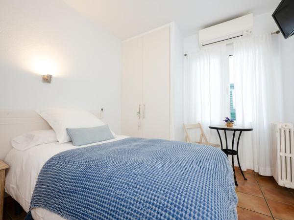 Hostal el Ranxo : photo 3 de la chambre chambre simple avec salle de bains privative