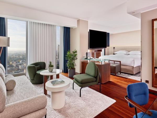 JW Marriott Hotel Frankfurt : photo 3 de la chambre suite junior lit king-size