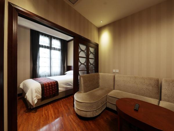 Seventh Heaven Hotel : photo 5 de la chambre suite familiale