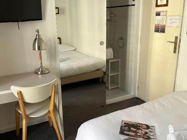 Brit Hotel Des Grands Hommes - Bordeaux Centre : photo 5 de la chambre chambre double avec petite salle de bains - côté cour
