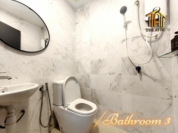 Attic Home Melaka Silverscape Residence & Jonker : photo 10 de la chambre dual key [2hall&4room] premium family suite (private bathtub and city view)