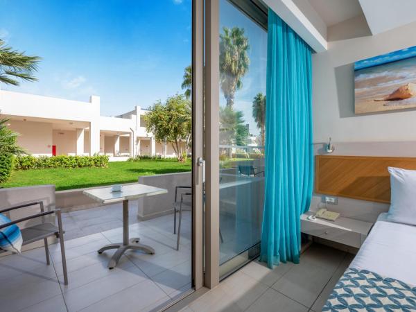 Royal & Imperial Belvedere Resort : photo 3 de la chambre chambre familiale deluxe - vue sur jardin ou montagne