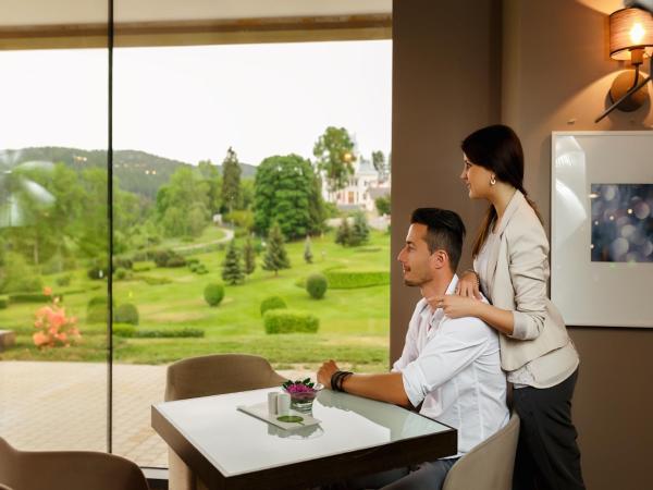 Cihelny Golf & Wellness Resort : photo 2 de la chambre offre spéciale - chambre double supérieure avec forfait romantique