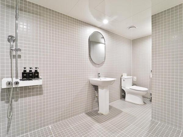 Jamsil Tomgi Hotel : photo 2 de la chambre chambre double standard