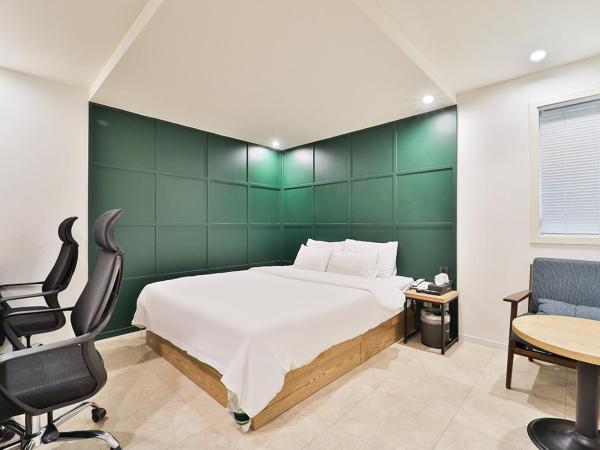 Jamsil Tomgi Hotel : photo 1 de la chambre chambre double standard