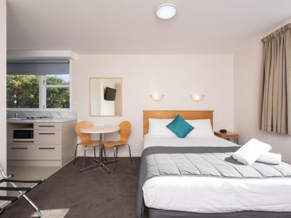 Capital View Motor Inn : photo 1 de la chambre studio lit queen-size 