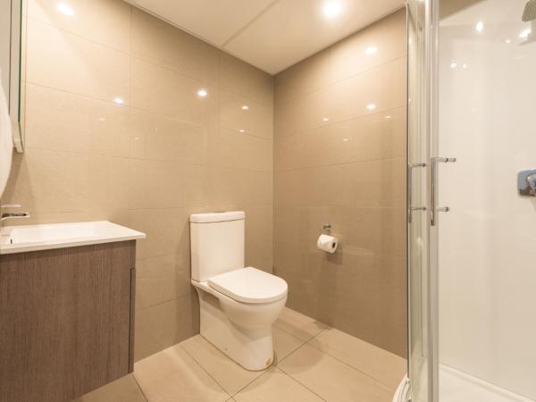 Capital View Motor Inn : photo 6 de la chambre studio lit queen-size 