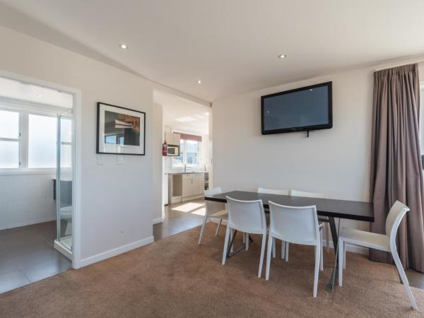 Capital View Motor Inn : photo 4 de la chambre suite penthouse
