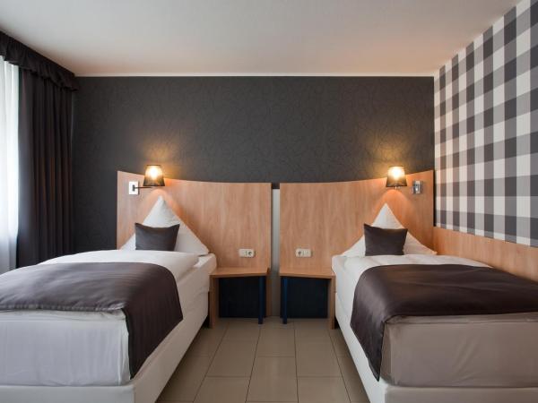 Hotel Asahi : photo 1 de la chambre chambre double ou lits jumeaux