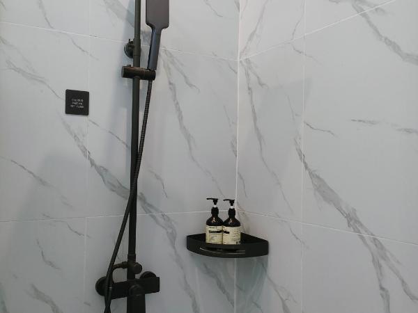 Shanghai Ange Hotel - Next to Longyang Road Subway Station, Near New Internatonal Expo Center : photo 6 de la chambre chambre lits jumeaux deluxe