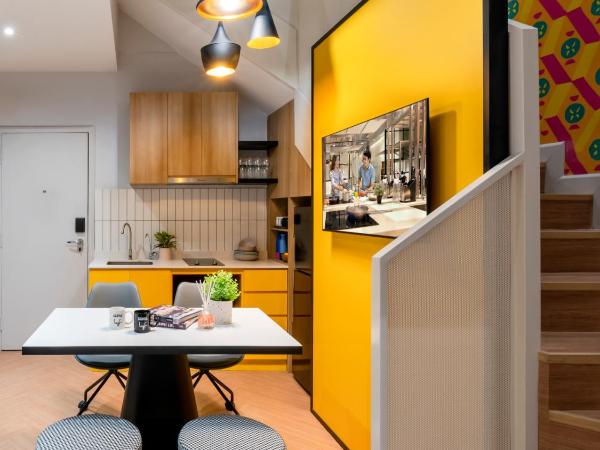 lyf Chinatown Kuala Lumpur : photo 3 de la chambre all together (4-bedroom duplex)