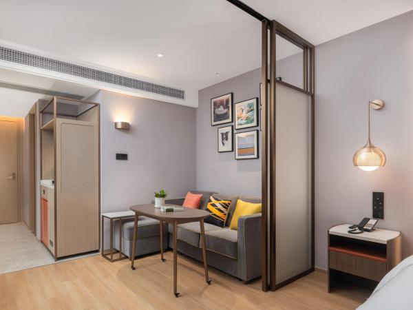 Home2 Suite by Hilton Dongguan Shijie : photo 4 de la chambre chambre double standard