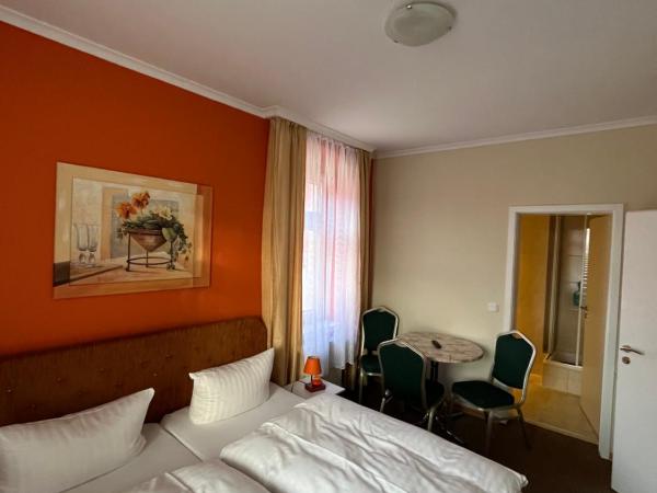 Pension Dresdener Panorama : photo 1 de la chambre chambre quadruple confort