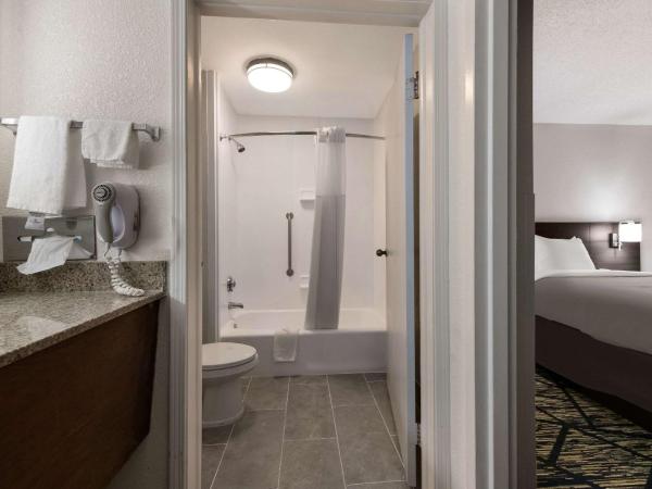 Quality Inn Orange Park Jacksonville : photo 2 de la chambre chambre double avec 2 lits doubles - non-fumeurs