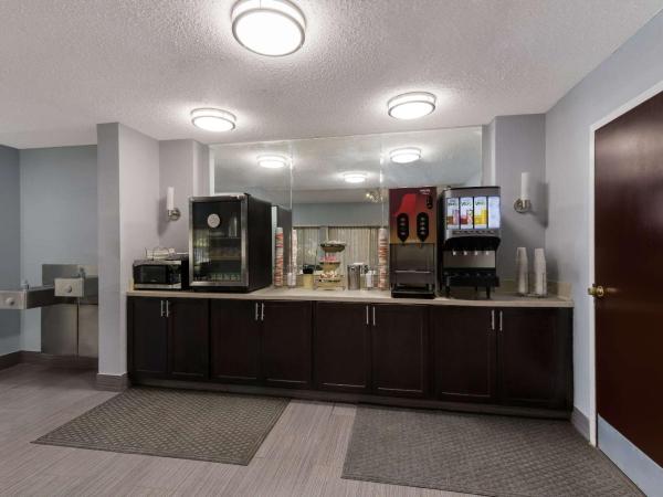 Quality Inn Orange Park Jacksonville : photo 4 de la chambre chambre double - non-fumeurs 
