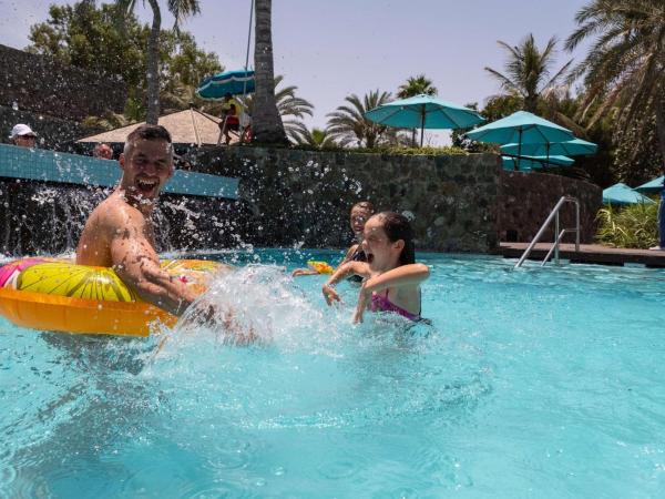 JA The Resort - JA Palm Tree Court, Dubai : photo 2 de la chambre suite junior familiale - accès exclusif à la piscine tamr, la plage et l’aire de jeux aquatique