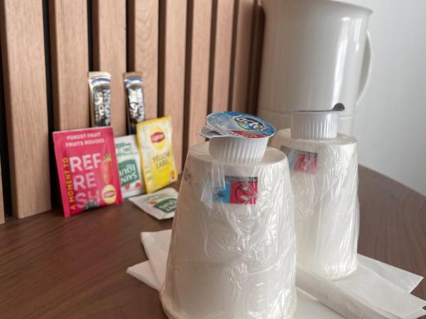 Campanile Troyes Sud - Buchères : photo 4 de la chambre chambre quadruple - 1 lit double et 2 lits superposés