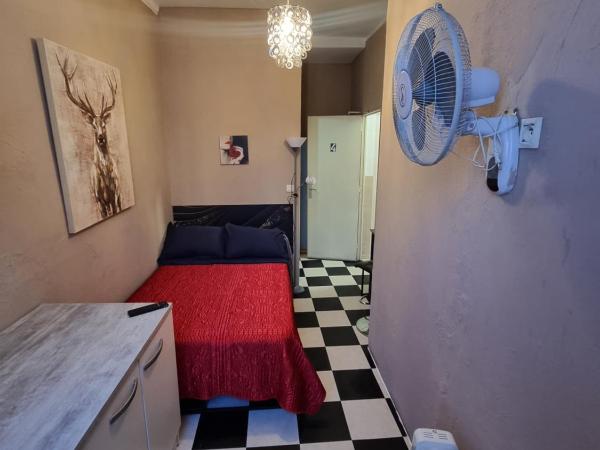 Hôtel des allées : photo 1 de la chambre chambre simple