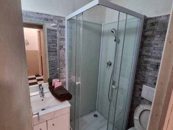 Hôtel des allées : photo 2 de la chambre chambre simple