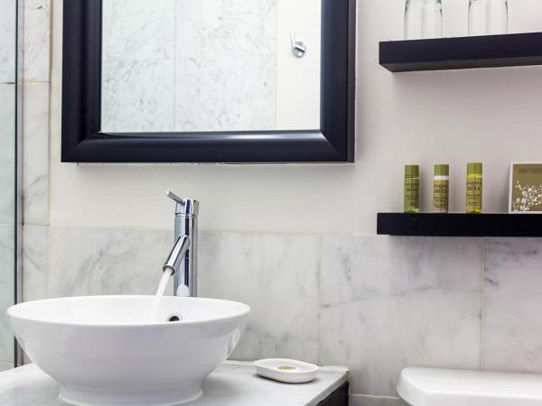 Eurostars Wall Street : photo 4 de la chambre chambre lit queen-size