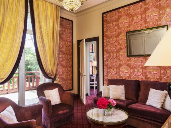 Le Castel Marie Louise : photo 3 de la chambre suite de luxe avec terrasse - vue sur mer