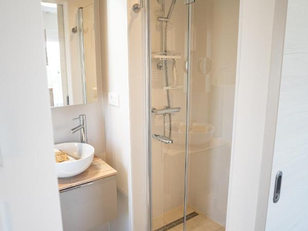 O`Life Boutique Apartments : photo 4 de la chambre appartement - vue sur mer