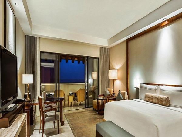 The Ritz-Carlton Sanya, Yalong Bay : photo 8 de la chambre club ocean view suite(enjoy 5 times culinary presentations for 2 person)