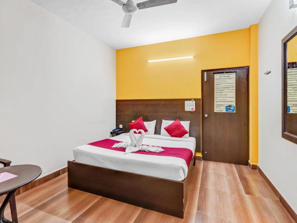 Season 4 Residences -Thiruvanmiyur Near Tidel park Apollo Proton cancer center and IIT Madras Research Park : photo 6 de la chambre chambre deluxe double ou lits jumeaux