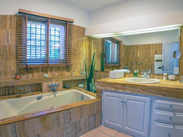 Villa Thalassa Art' B&B : photo 4 de la chambre suite familiale