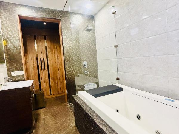 Hotel Gold Souk - Karol Bagh : photo 10 de la chambre suite supérieure lit king-size