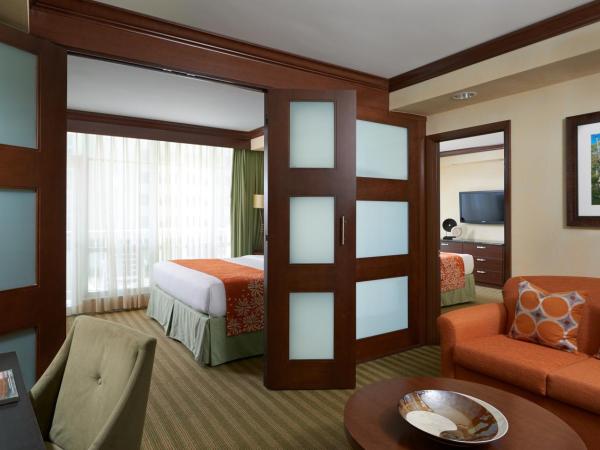 Newport Beachside Hotel & Resort : photo 1 de la chambre suite 2 chambres - vue sur ville