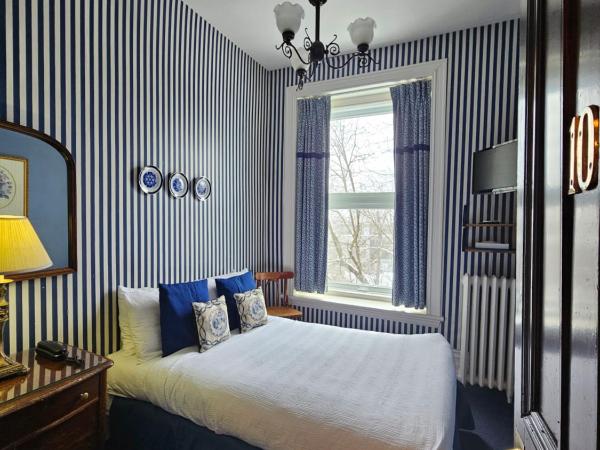 Manoir Sherbrooke : photo 4 de la chambre chambre simple avec salle de bains extérieure privative