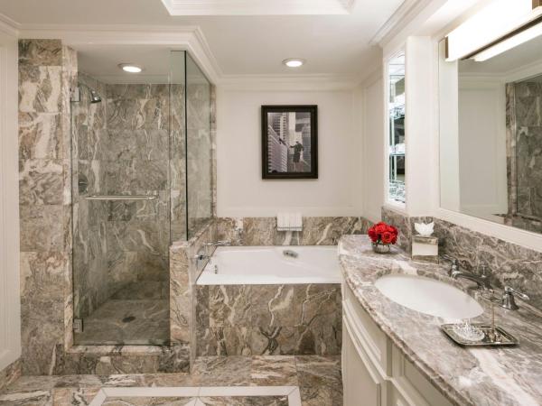 The Ritz-Carlton New York, Central Park : photo 4 de la chambre chambre lit king-size deluxe - vue sur intérieur