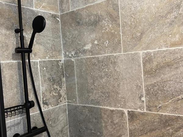 La Bellours Chambre D'Hôtes : photo 5 de la chambre chambre lit queen-size