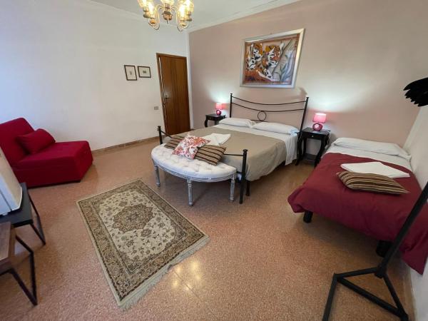 Lions Venice Guest house : photo 4 de la chambre chambre triple de luxe